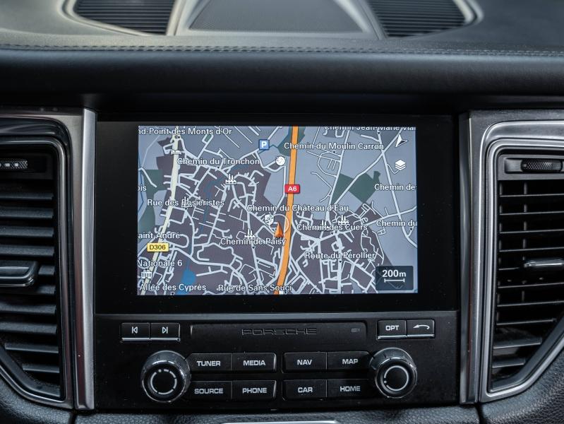 Voitures occasions PORSCHE MACAN Base Montélimar