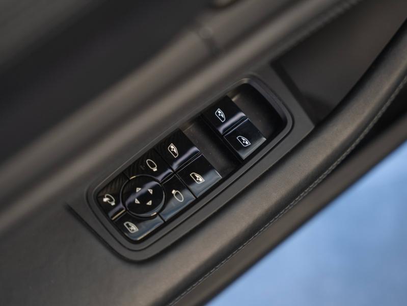 Voitures occasions PORSCHE Taycan Turbo Montélimar