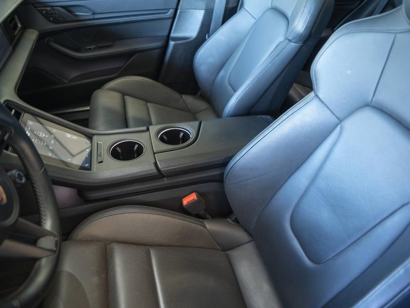 Voitures occasions PORSCHE Taycan Turbo Montélimar