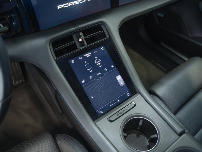 Voitures occasions PORSCHE Taycan Turbo Montélimar