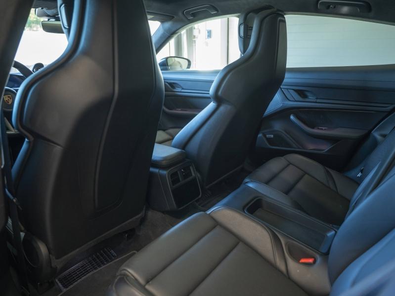 Voitures occasions PORSCHE Taycan Turbo Montélimar