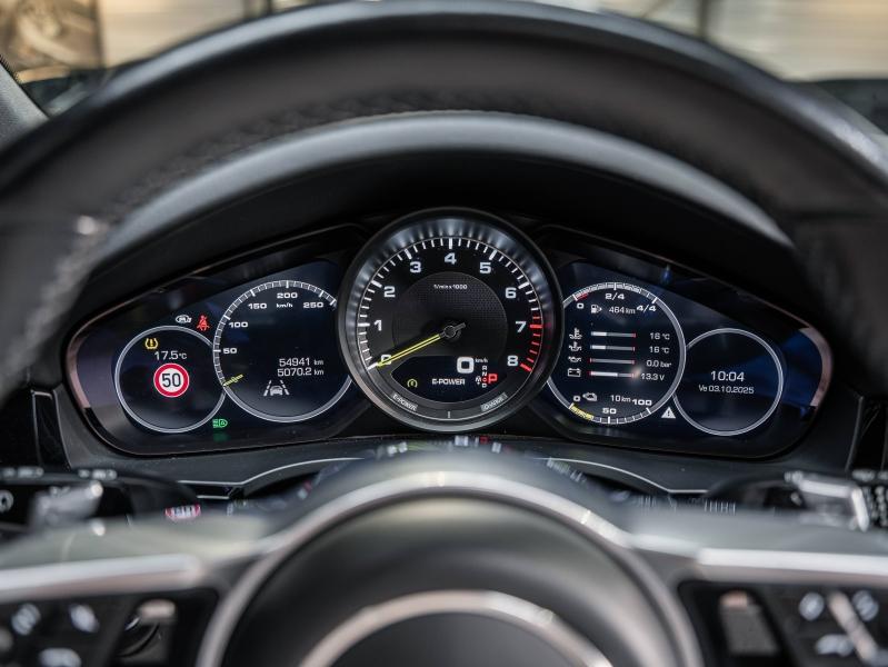 Voitures occasions PORSCHE CAYENNE E-Hybrid Montélimar