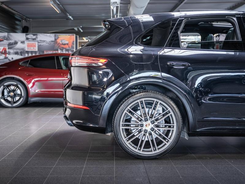 Voitures occasions PORSCHE CAYENNE E-Hybrid Montélimar