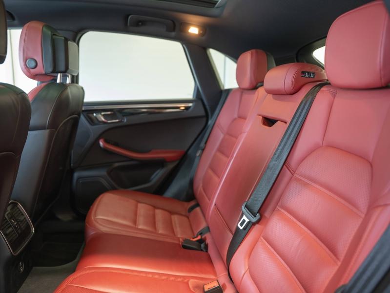 Voitures occasions PORSCHE MACAN S Montélimar