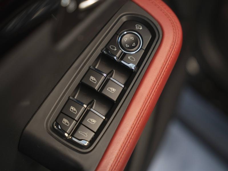 Voitures occasions PORSCHE MACAN S Montélimar