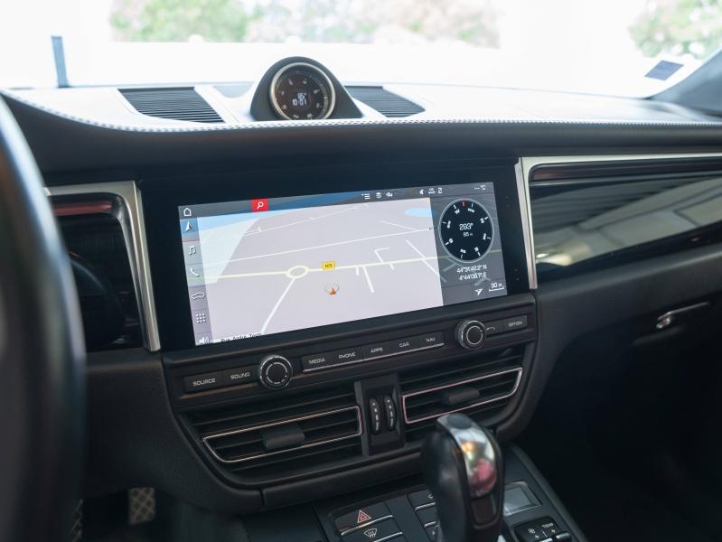 Voitures occasions PORSCHE MACAN S Montélimar