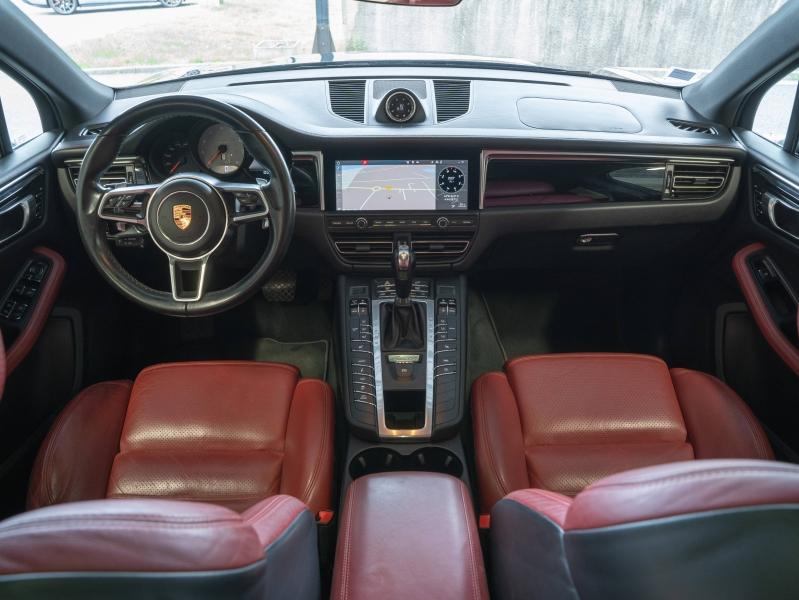 Voitures occasions PORSCHE MACAN S Montélimar