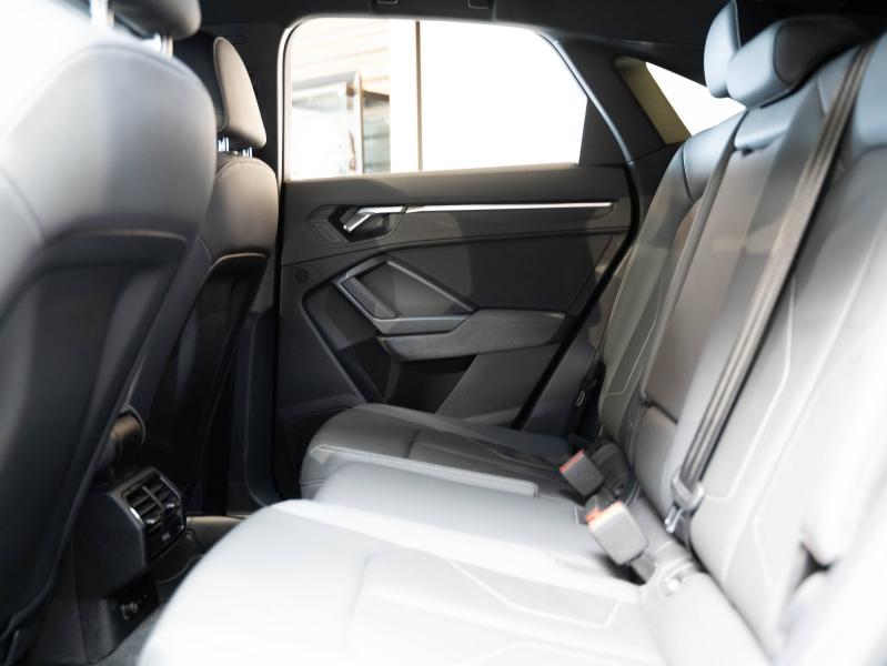 Voitures occasions Audi Q3 Sportback S line Montélimar