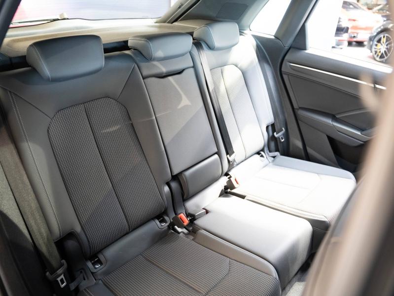 Voitures occasions Audi Q3 S line Montélimar