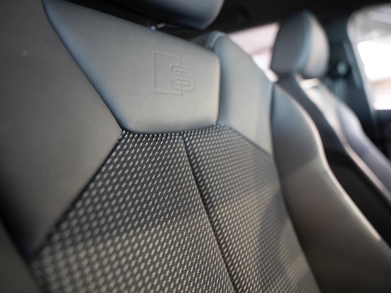 Voitures occasions Audi Q3 S line Montélimar