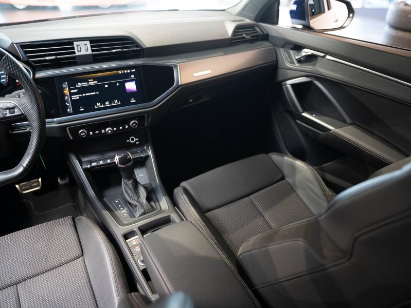 Voitures occasions Audi Q3 S line Montélimar