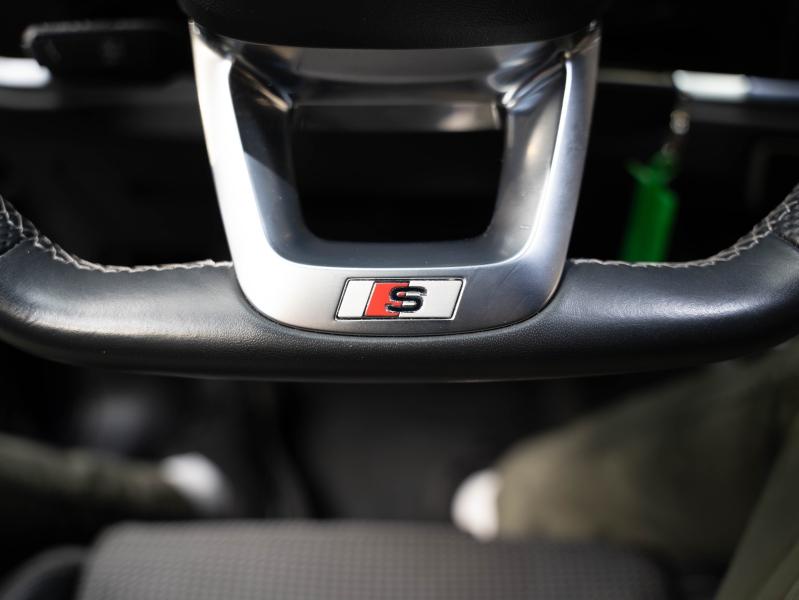 Voitures occasions Audi Q3 S line Montélimar