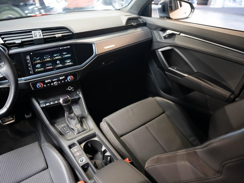 Voitures occasions Audi Q3 S line Montélimar