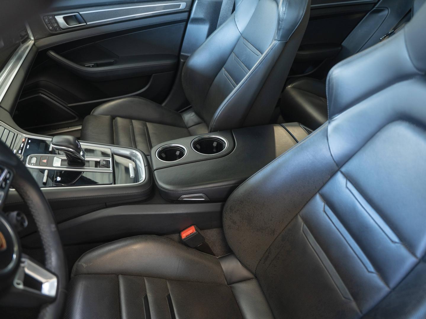 Voitures occasions PORSCHE PANAMERA Turbo Montélimar