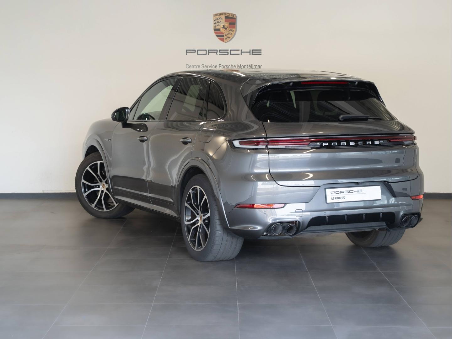 Voitures occasions PORSCHE CAYENNE E-Hybrid Montélimar