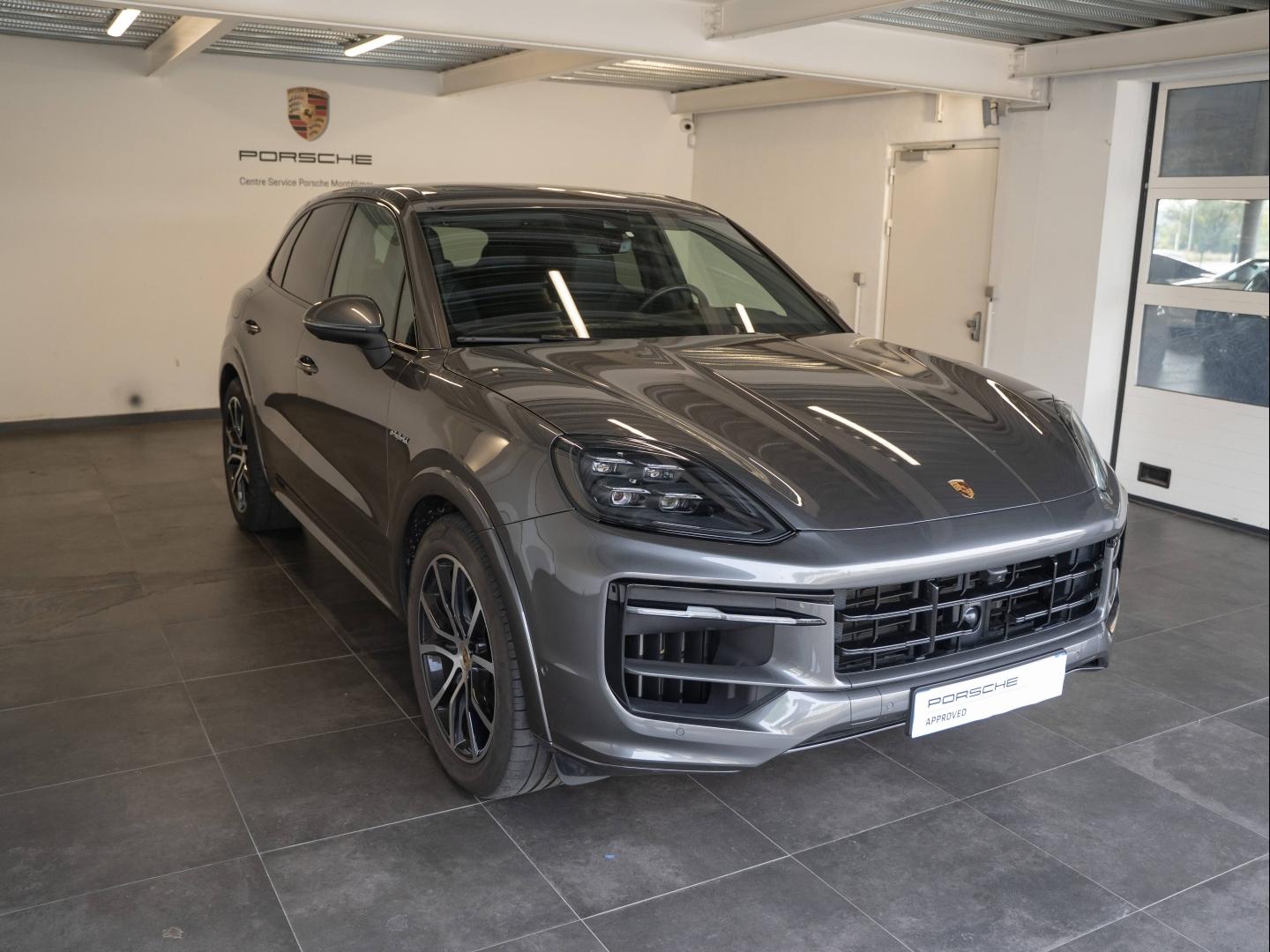 Voitures occasions PORSCHE CAYENNE E-Hybrid Montélimar