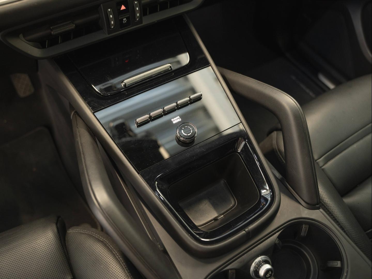 Voitures occasions PORSCHE CAYENNE E-Hybrid Montélimar