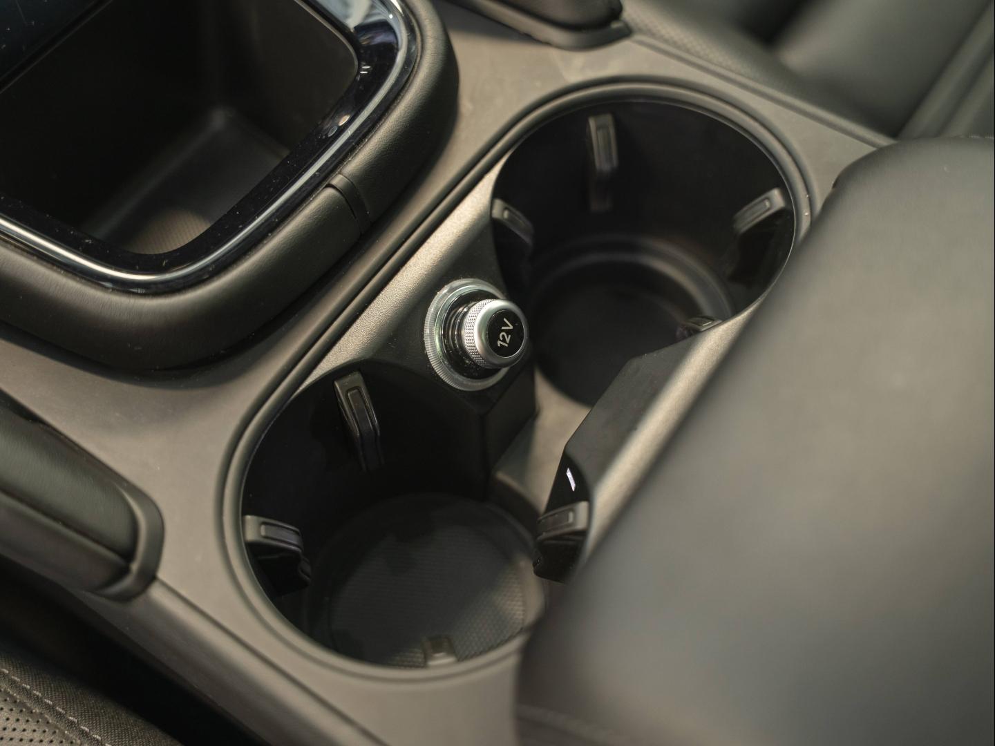 Voitures occasions PORSCHE CAYENNE E-Hybrid Montélimar