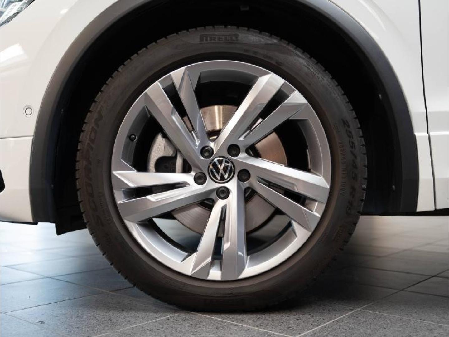 Voitures occasions VOLKSWAGEN TIGUAN R-Line Montélimar