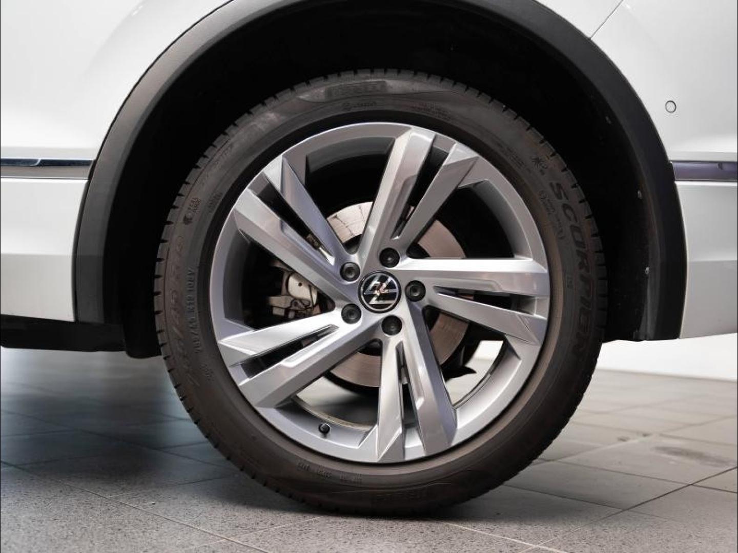 Voitures occasions VOLKSWAGEN TIGUAN R-Line Montélimar