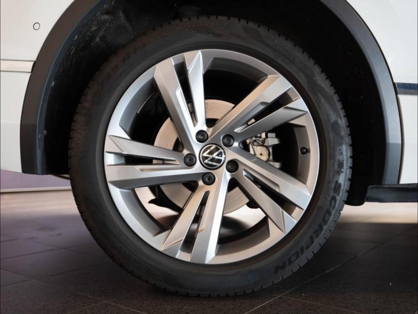 Voitures occasions VOLKSWAGEN TIGUAN R-Line Montélimar