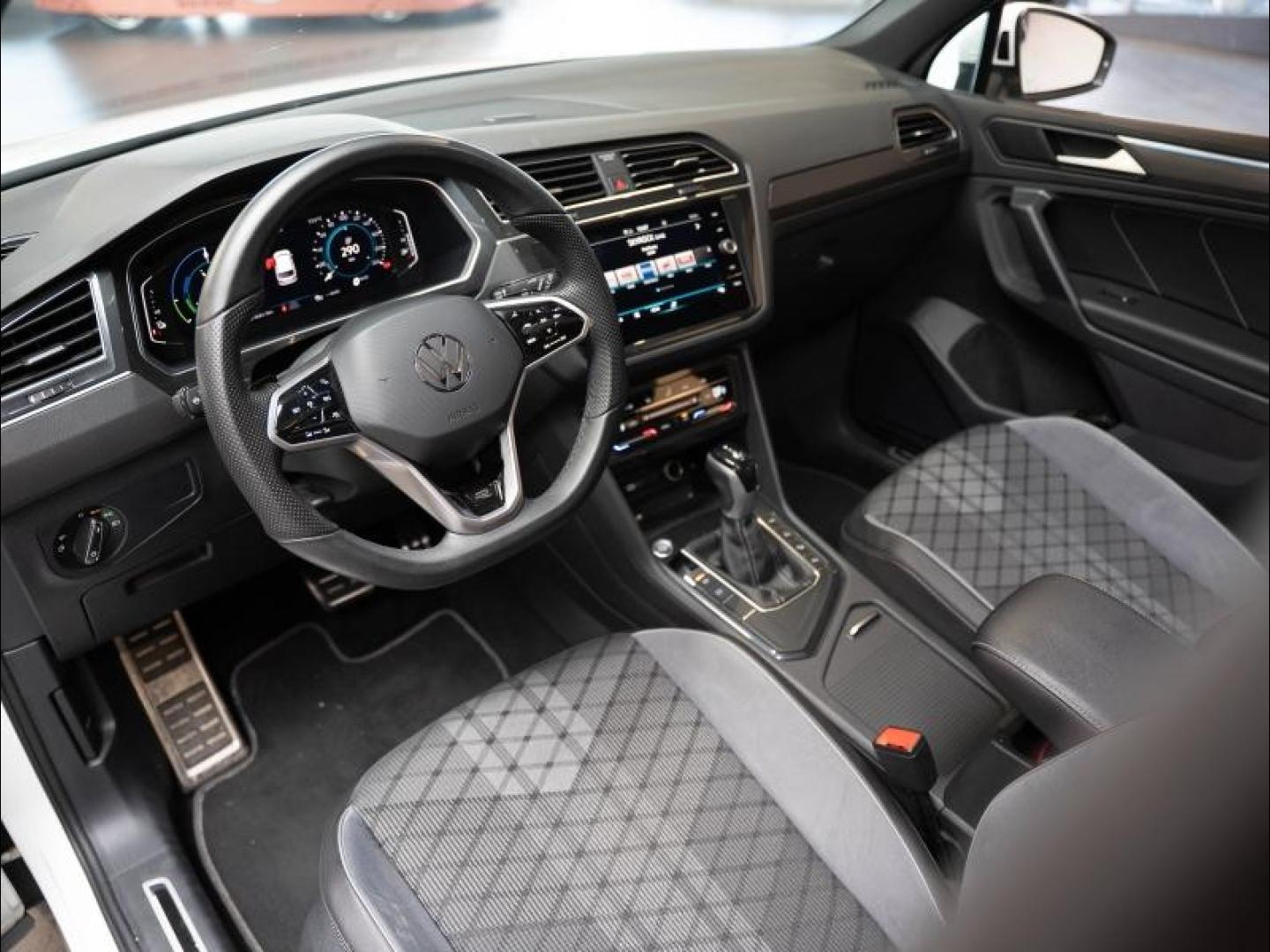 Voitures occasions VOLKSWAGEN TIGUAN R-Line Montélimar