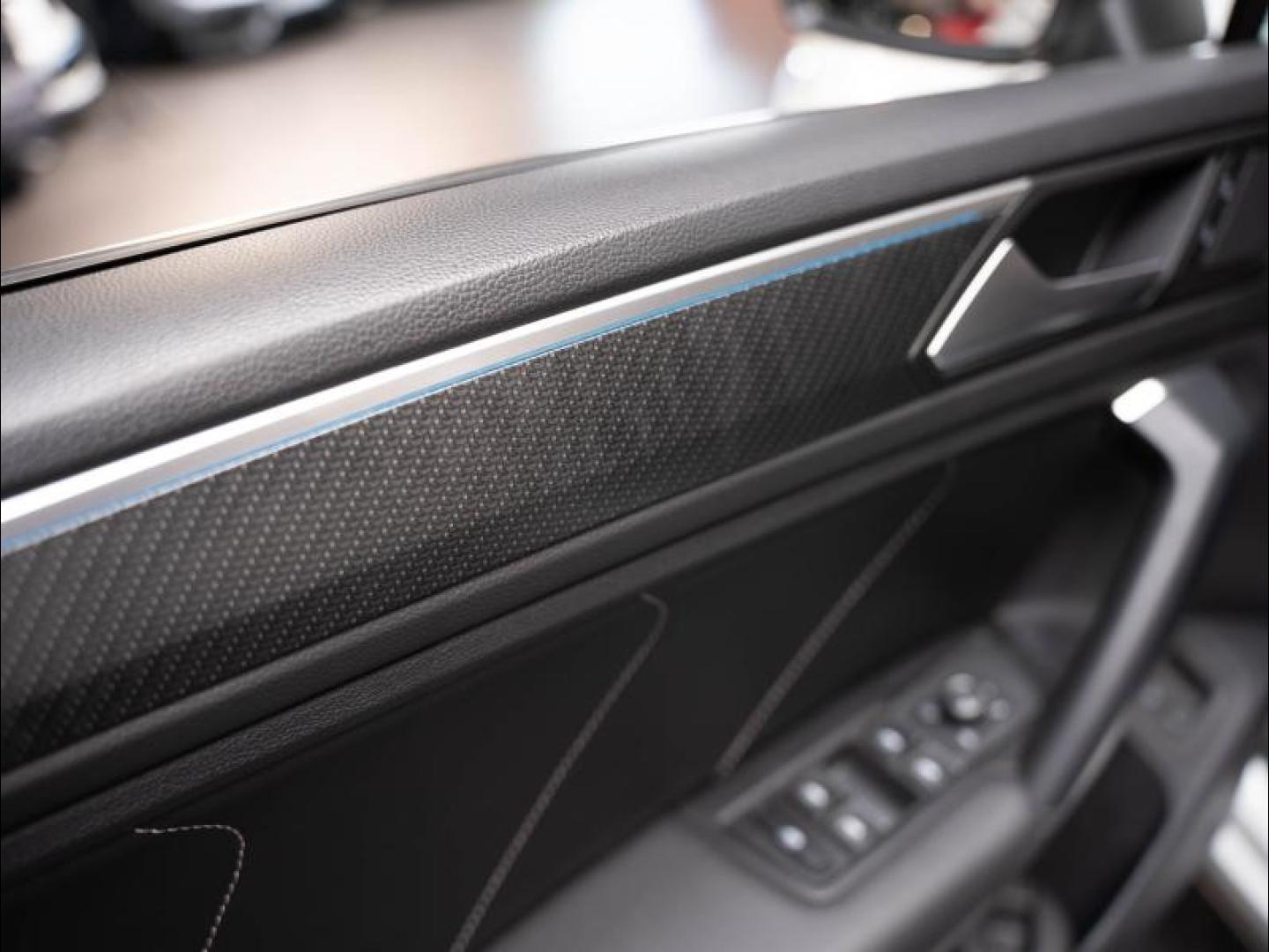 Voitures occasions VOLKSWAGEN TIGUAN R-Line Montélimar