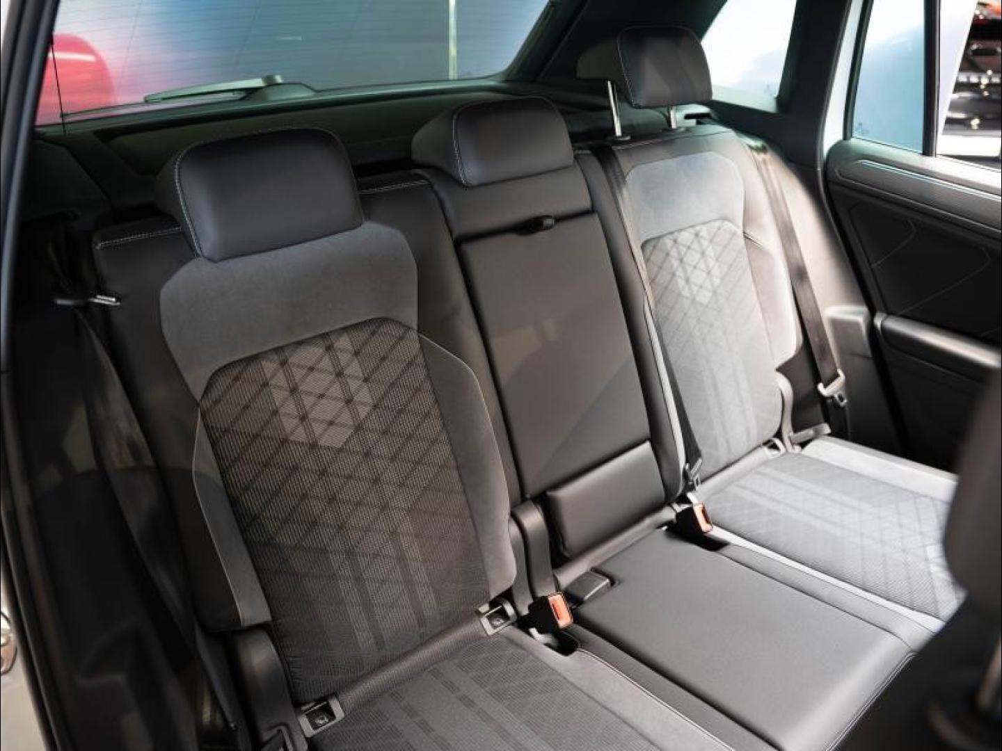 Voitures occasions VOLKSWAGEN TIGUAN R-Line Montélimar