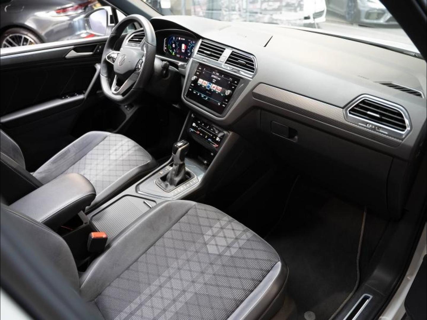 Voitures occasions VOLKSWAGEN TIGUAN R-Line Montélimar