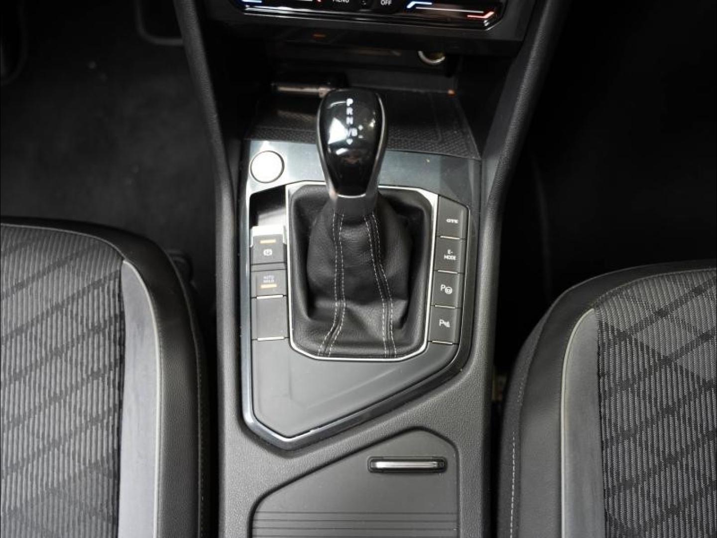 Voitures occasions VOLKSWAGEN TIGUAN R-Line Montélimar