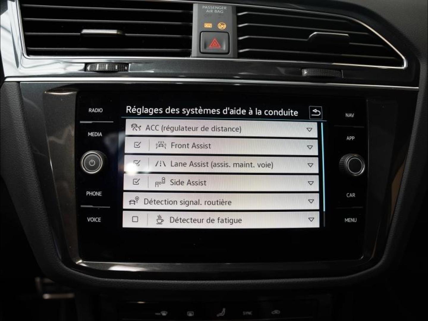 Voitures occasions VOLKSWAGEN TIGUAN R-Line Montélimar