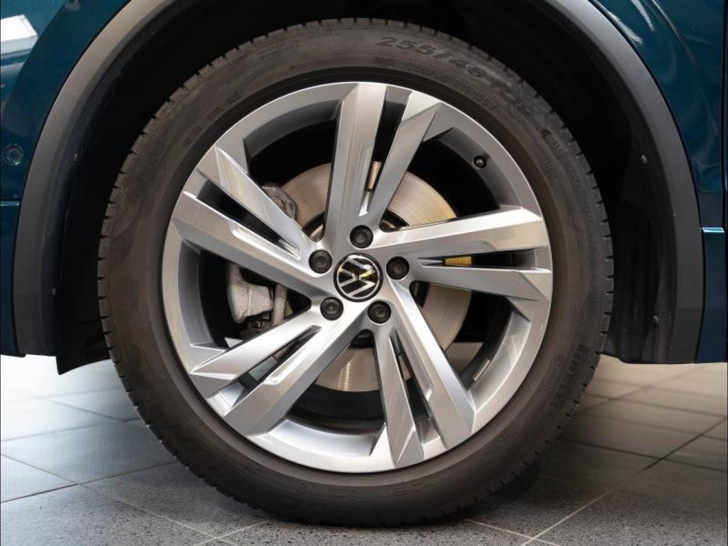 Voitures occasions VOLKSWAGEN TIGUAN R-Line Montélimar