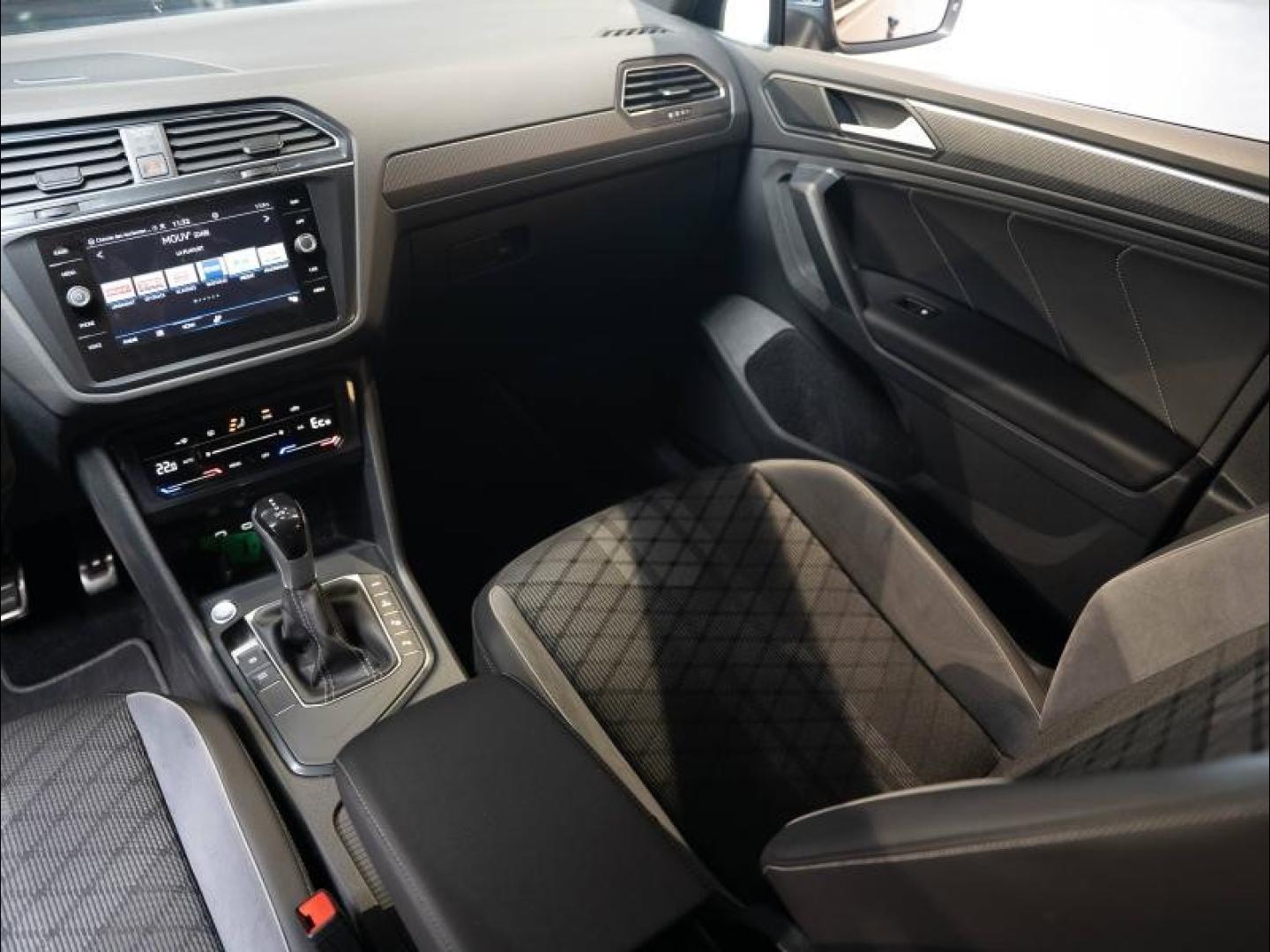 Voitures occasions VOLKSWAGEN TIGUAN R-Line Montélimar