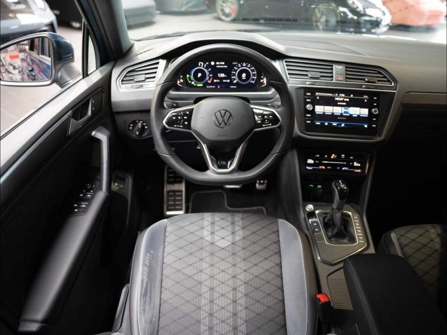 Voitures occasions VOLKSWAGEN TIGUAN R-Line Montélimar