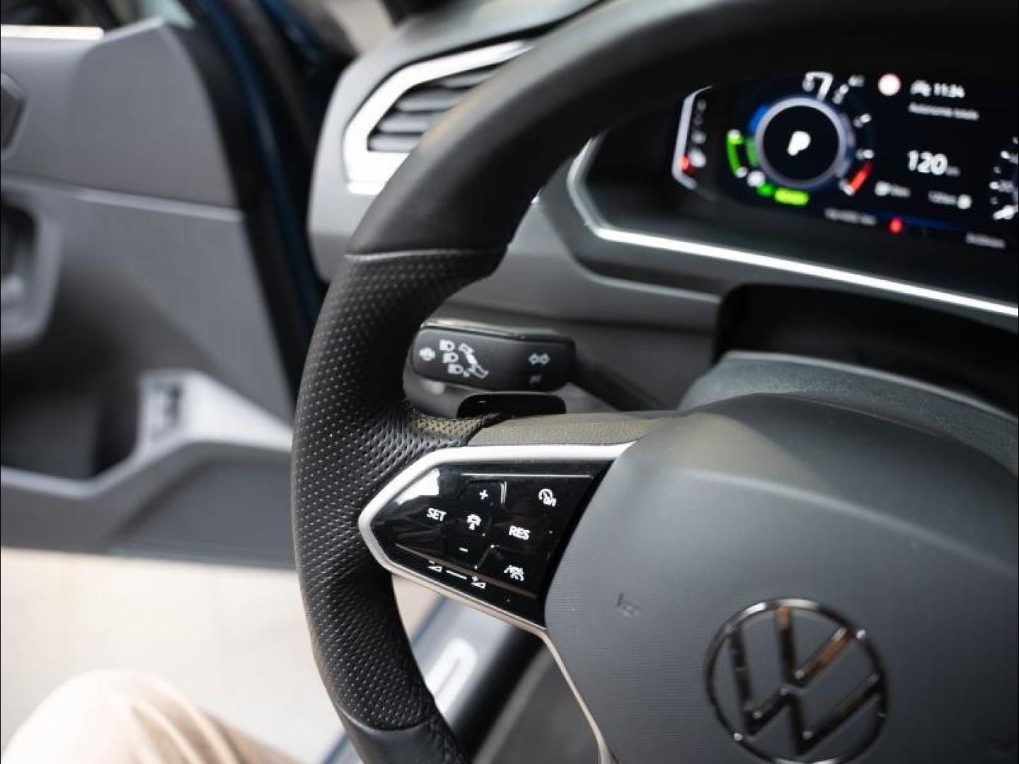 Voitures occasions VOLKSWAGEN TIGUAN R-Line Montélimar
