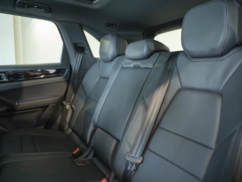 Voitures occasions PORSCHE CAYENNE E-Hybrid Montélimar