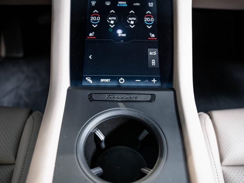 Voitures occasions PORSCHE Taycan Cross Turismo 4S Montélimar