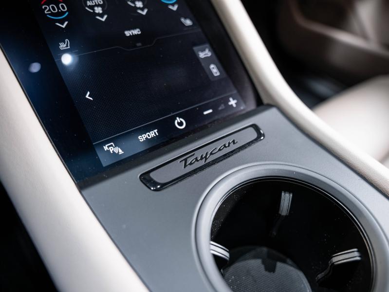 Voitures occasions PORSCHE Taycan Cross Turismo 4S Montélimar