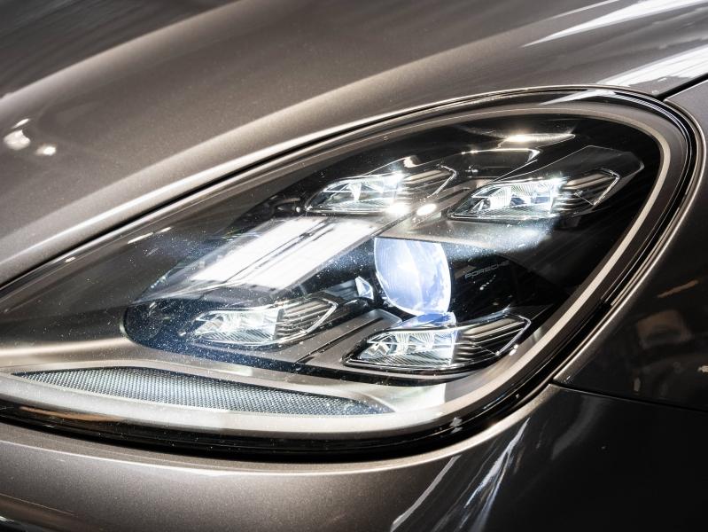 Voitures occasions PORSCHE CAYENNE E-Hybrid Montélimar