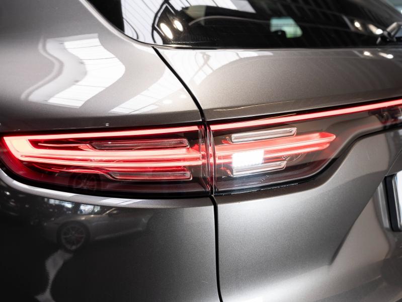 Voitures occasions PORSCHE CAYENNE E-Hybrid Montélimar