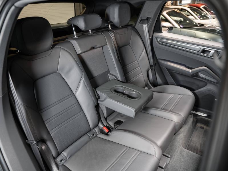 Voitures occasions PORSCHE CAYENNE E-Hybrid Montélimar