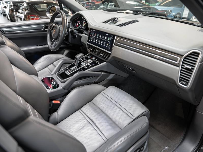 Voitures occasions PORSCHE CAYENNE E-Hybrid Montélimar