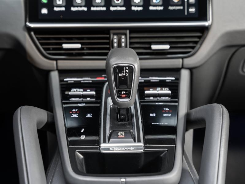 Voitures occasions PORSCHE CAYENNE E-Hybrid Montélimar