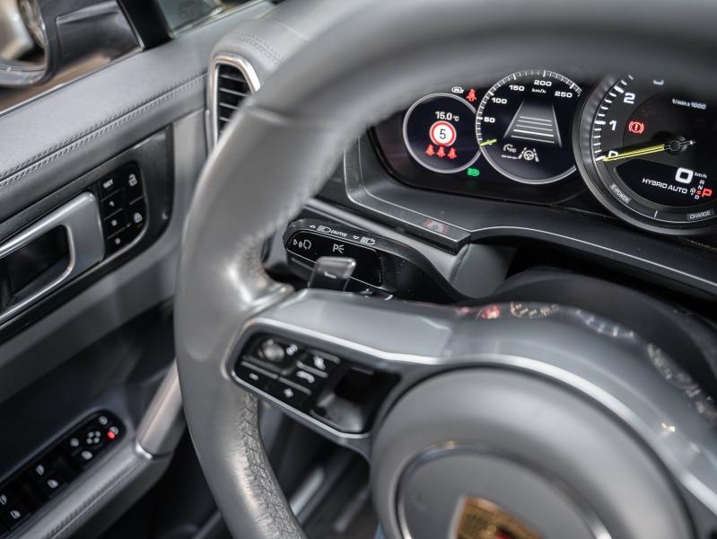 Voitures occasions PORSCHE CAYENNE E-Hybrid Montélimar