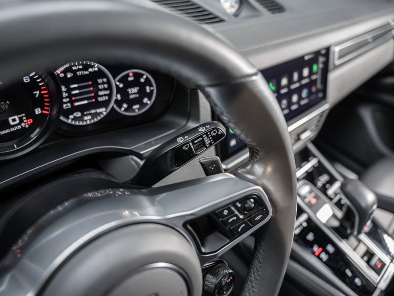 Voitures occasions PORSCHE CAYENNE E-Hybrid Montélimar