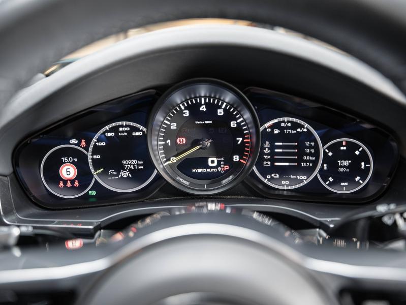 Voitures occasions PORSCHE CAYENNE E-Hybrid Montélimar