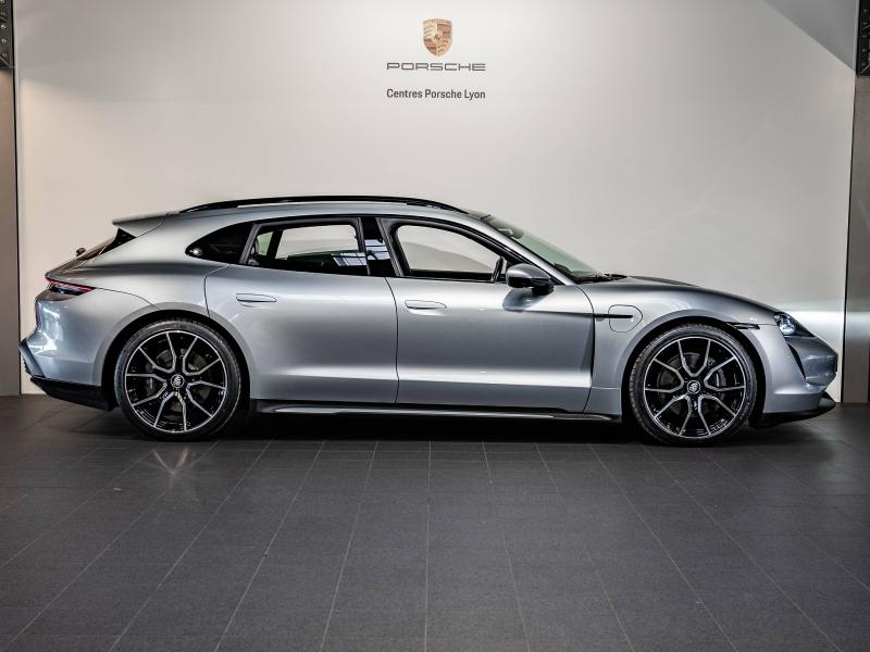 Voitures occasions PORSCHE Taycan Sport Turismo Base Montélimar