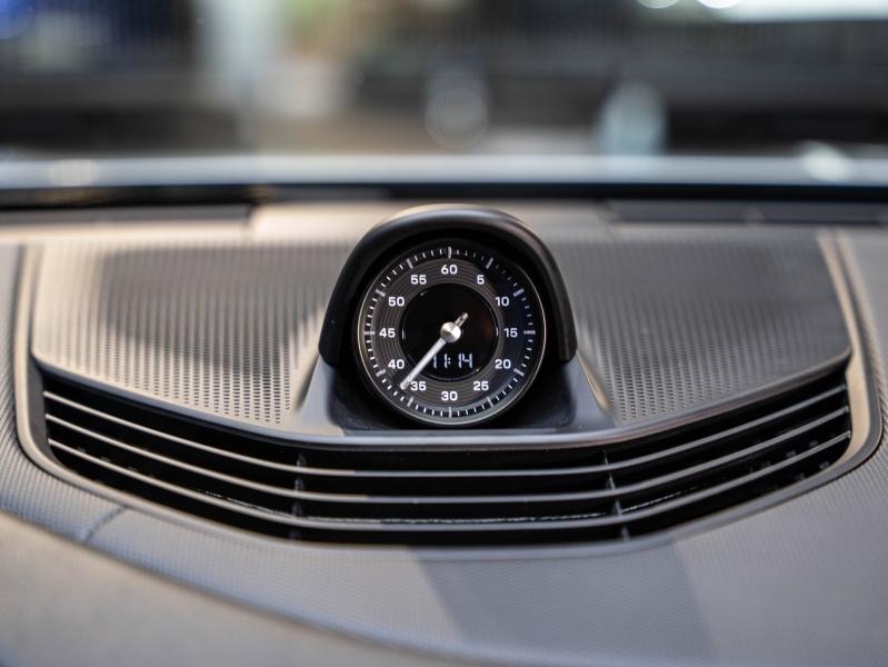 Voitures occasions PORSCHE Taycan Sport Turismo Base Montélimar