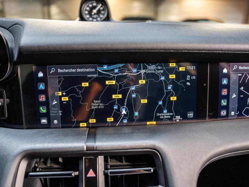 Voitures occasions PORSCHE Taycan Sport Turismo Base Montélimar