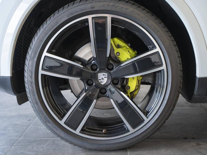 Voitures occasions PORSCHE Cayenne Coupe E-Hybrid Montélimar